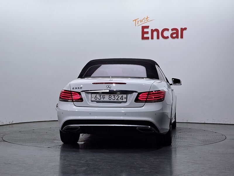 2014 Mercedes-Benz E-Class E200 Cabriolet photo 4