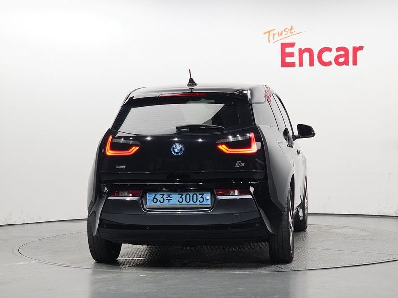 2016 BMW i3 LUX photo 4