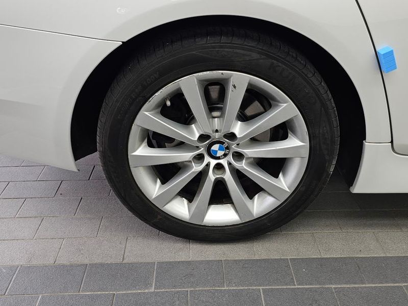 2015 BMW 5 Series 528i photo 5
