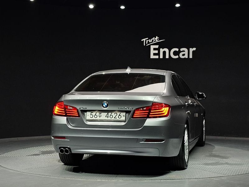 2015 BMW 5 Series 520d xDrive photo 4