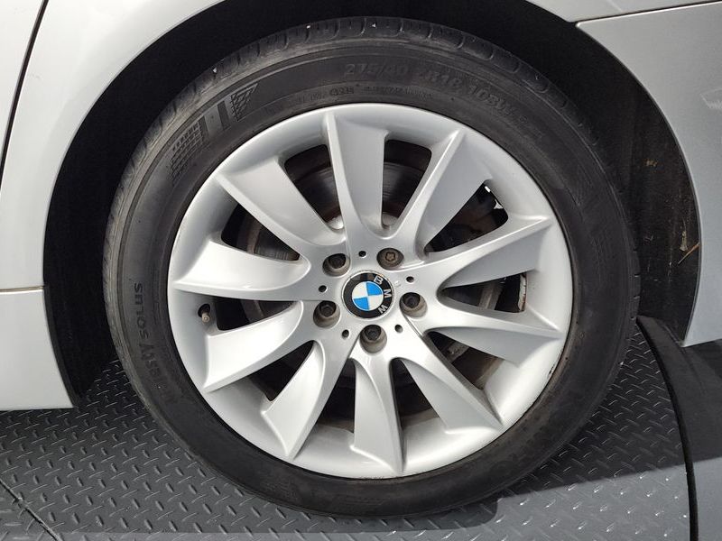 2013 BMW 5 Series 528i xDrive photo 5