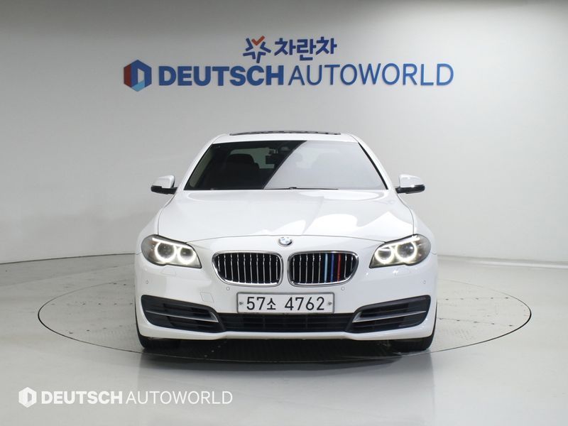 2014 BMW 5 Series 520d photo 3