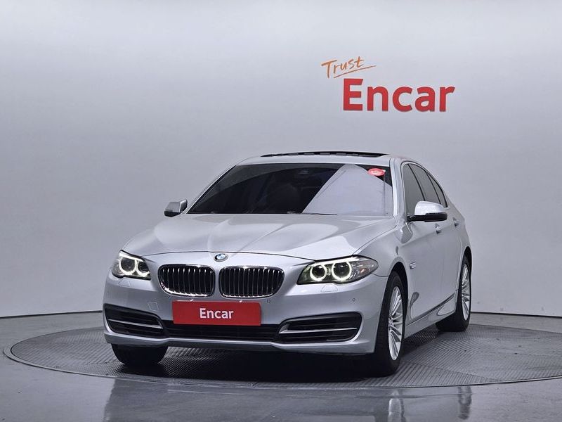 2014 BMW 5 Series 520d xDrive photo 3