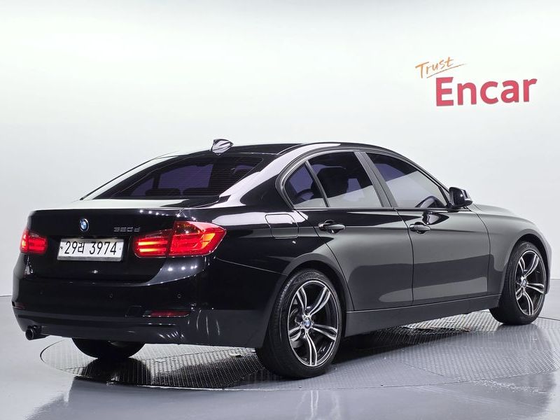 2015 BMW 3 Series 320d photo 2