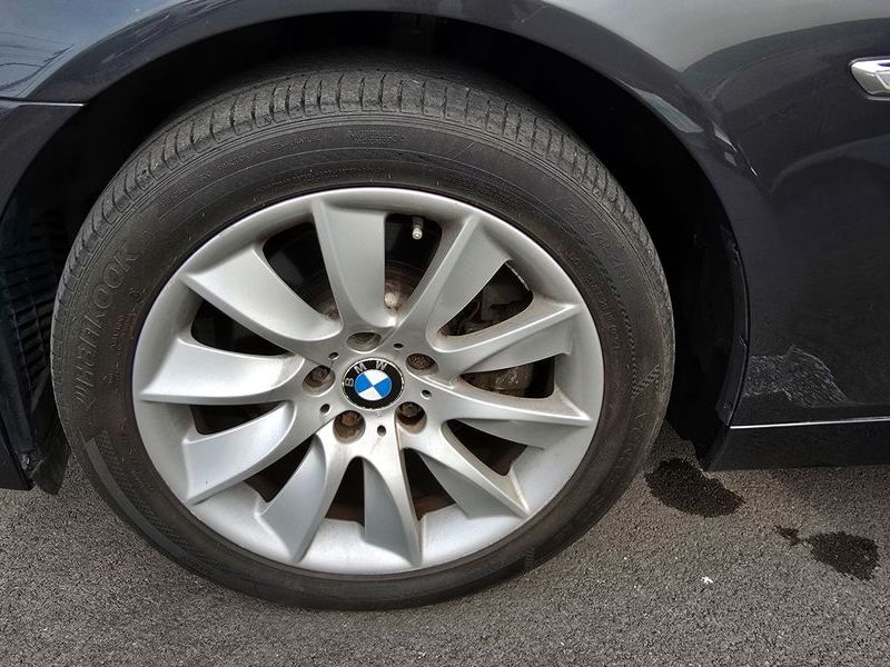 2013 BMW 5 Series 528i xDrive photo 5