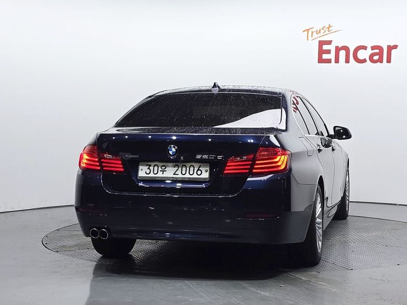 2014 BMW 5 Series 520d xDrive photo 4