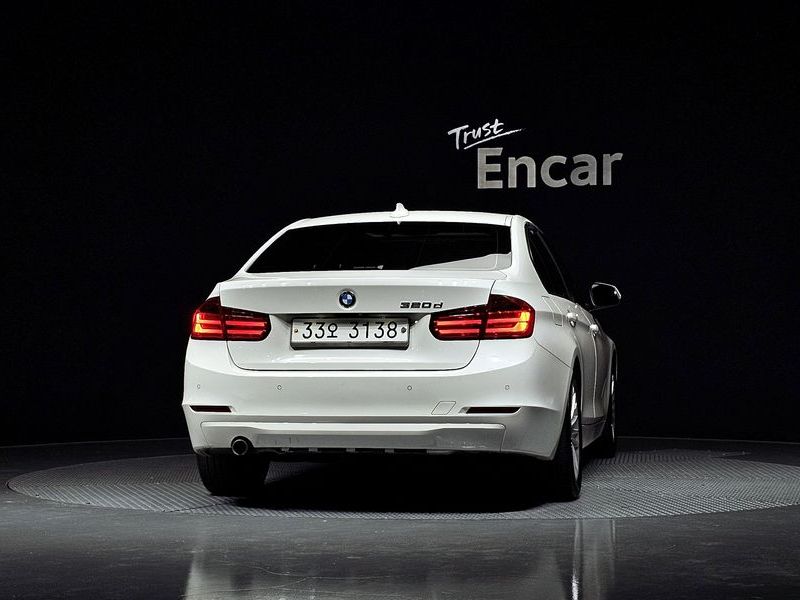 2014 BMW 3 Series 320d ED Edition photo 4