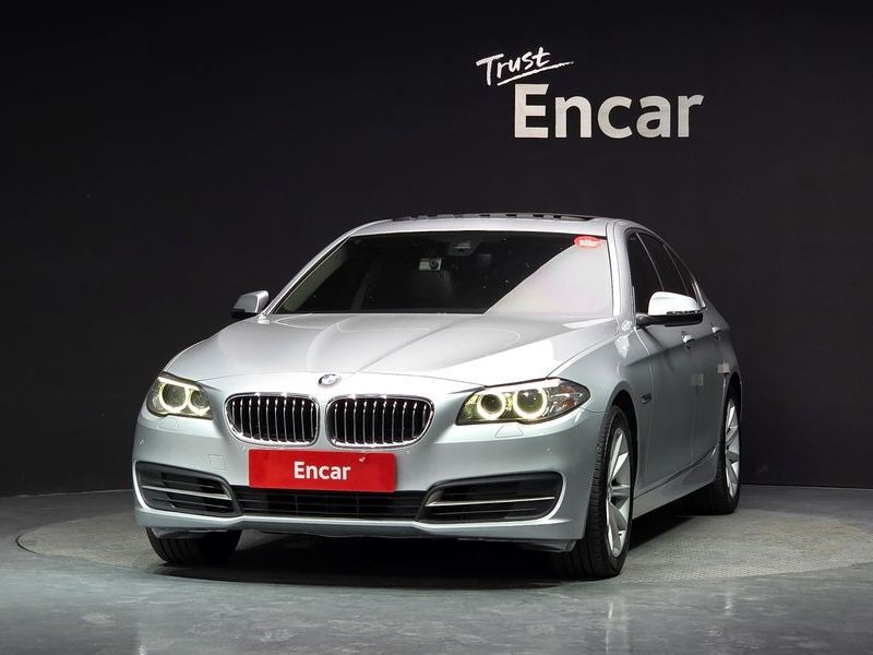 2015 BMW 5 Series 528i xDrive photo 3