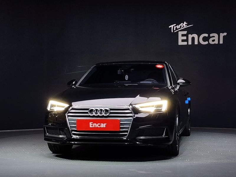 2019 Audi A4 40 TFSI Premium photo 3