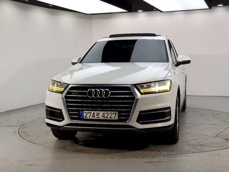 2016 Audi Q7 35 TDI Quattro Comport photo 2