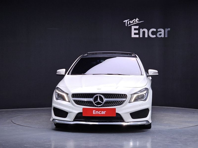 2016 Mercedes-Benz A-Class CLA250 4MATIC photo 3