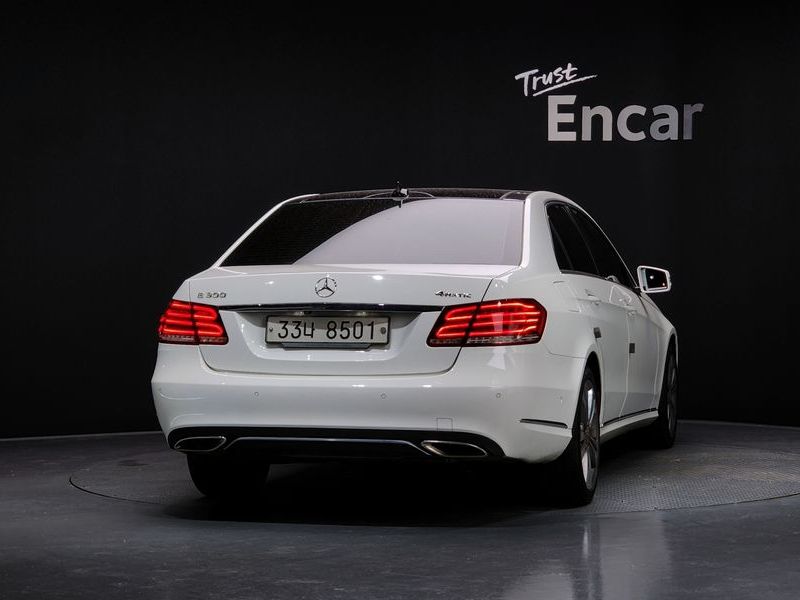 2014 Mercedes-Benz E-Class E300 Avangard photo 4