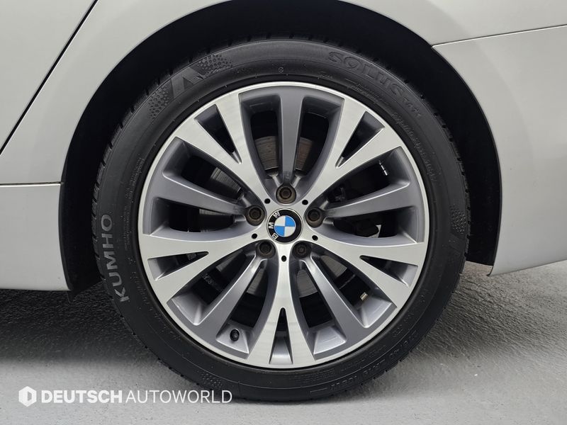 2012 BMW 5 Series GT photo 5