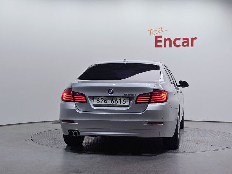 2014 BMW 5 Series 528i photo 4