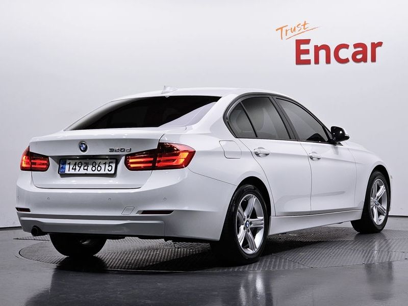 2015 BMW 3 Series 320d photo 2