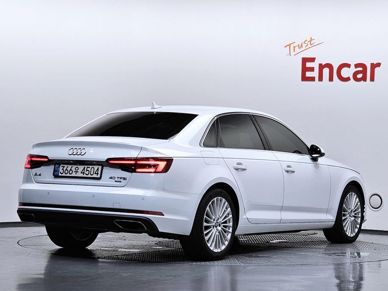 2019 Audi A4 40 TFSI photo 2