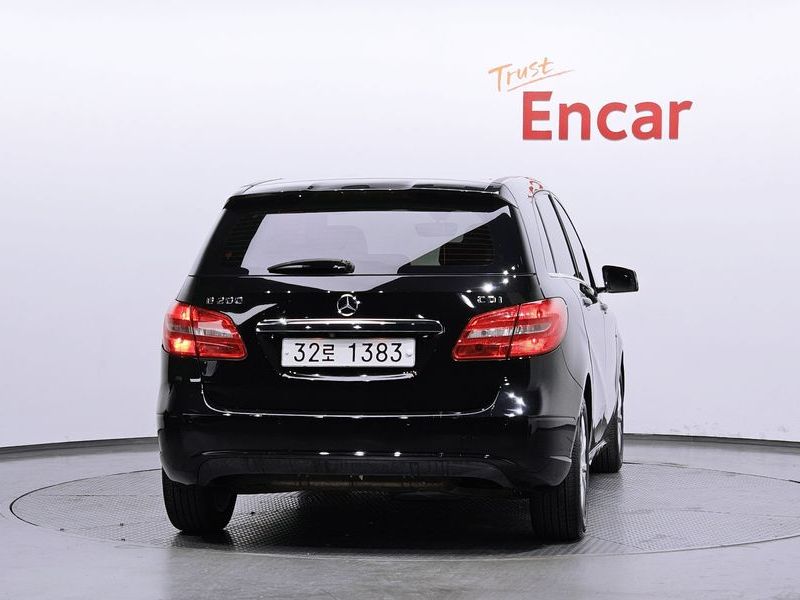 2013 Mercedes-Benz B-Class B200 CDI Blue efficiency photo 4