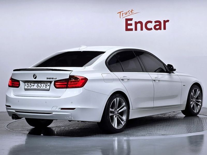 2014 BMW 3 Series 325d Sport photo 3