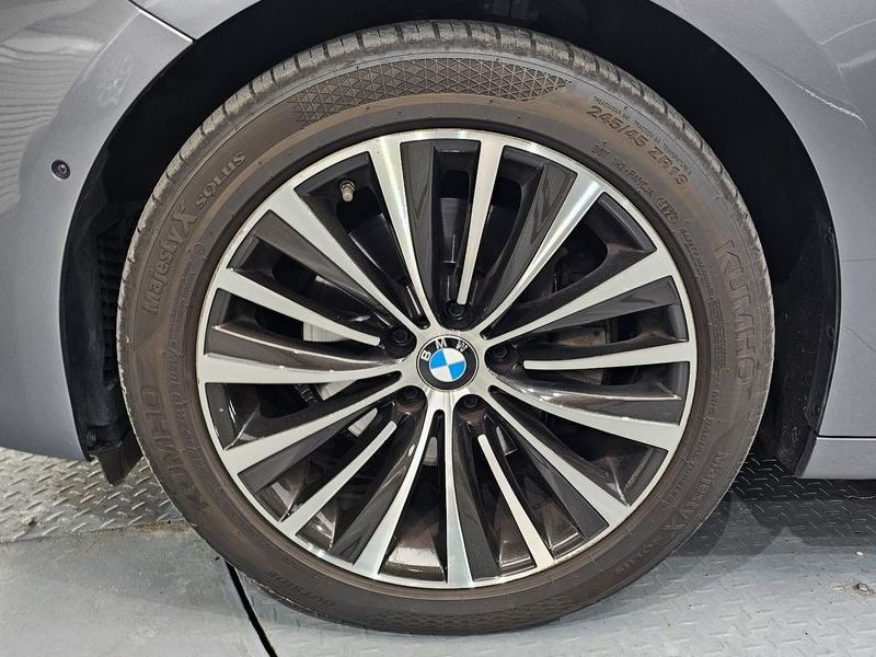 2016 BMW 5 Series GT 30d xDrive photo 5