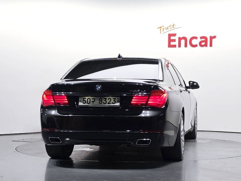 2014 BMW 7 Series 740Li photo 4