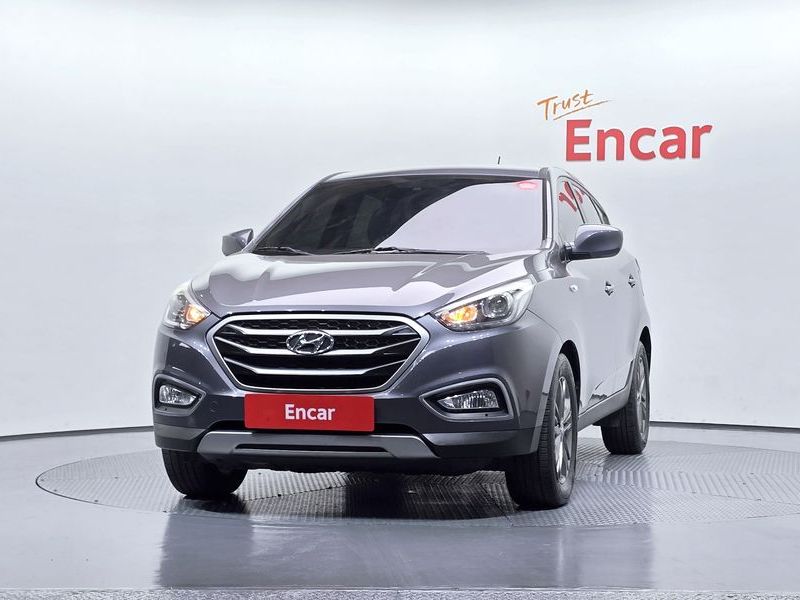 2015 Hyundai Tucson Diesel(e-VGT) 2WD Smart photo 3