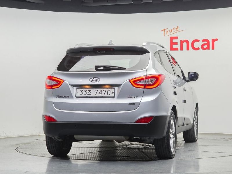 2015 Hyundai Tucson Diesel(e-VGT) 4WD Modern photo 4