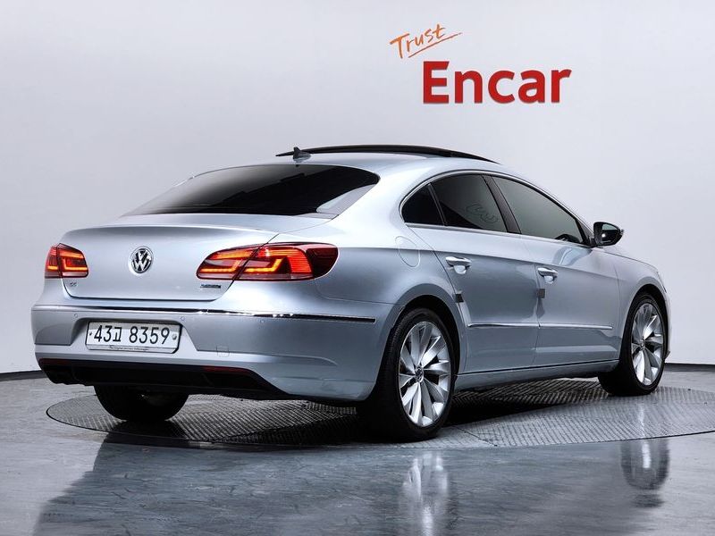 2014 Volkswagen CC 2.0 TDI BlueMotion photo 2