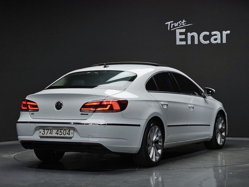 2015 Volkswagen CC 2.0 TDI BlueMotion photo 2