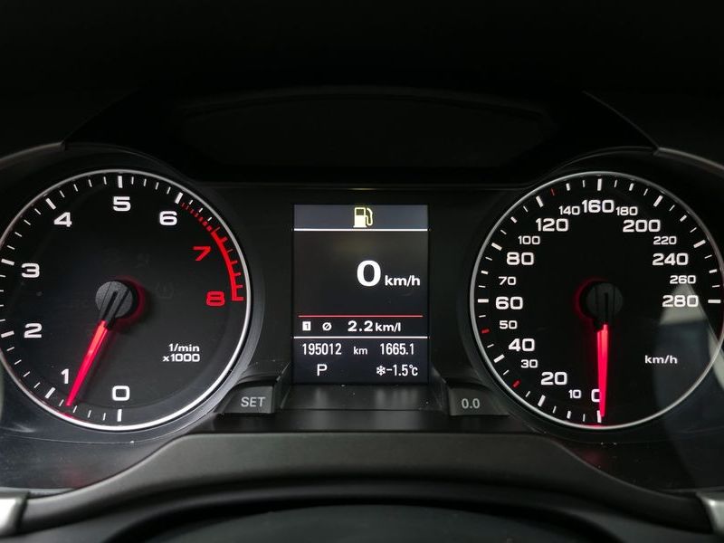 2012 Audi A4 2.0 TFSI Quattro Dynamic B8 photo 8