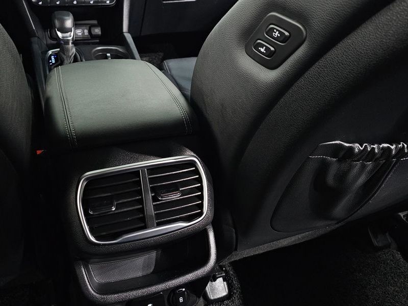 2019 Hyundai Santa Fe Diesel 2.0 2WD Prestige photo 17