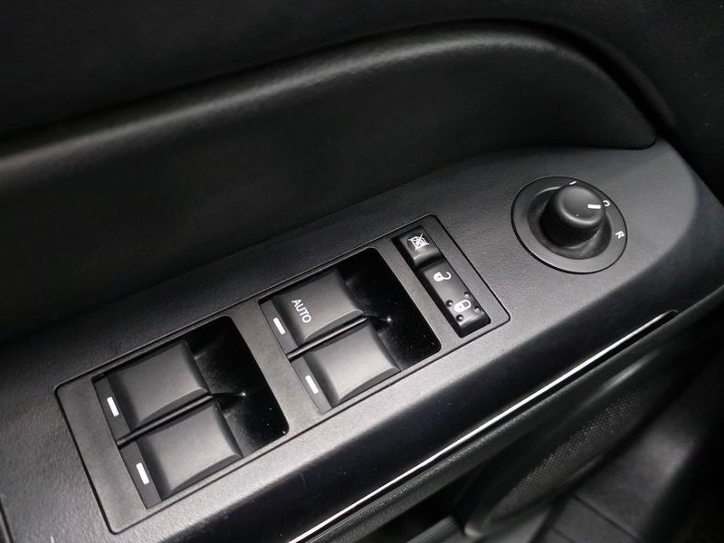 2013 Jeep Compass 2.4 Limited 1st photo 18