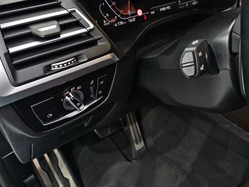 2023 BMW X4 xDrive20d M Sport photo 17