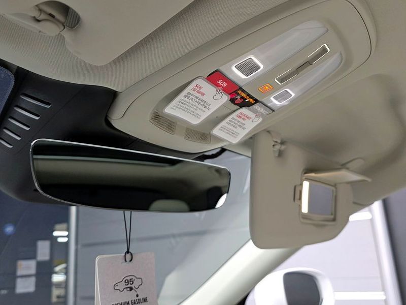 2026 Volvo XC60 B5 Ultra Bright Air Sus photo 29