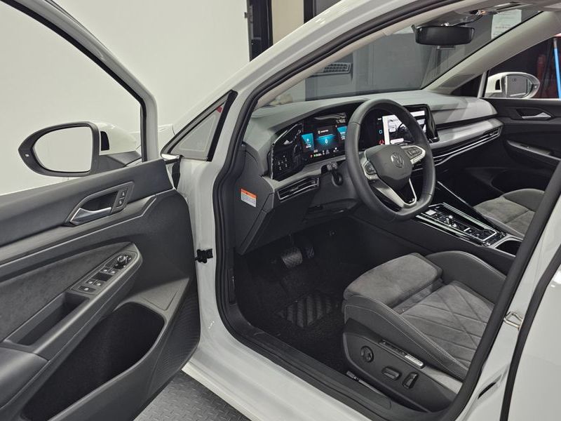 2024 Volkswagen Golf 2.0 TDI Prestige photo 10