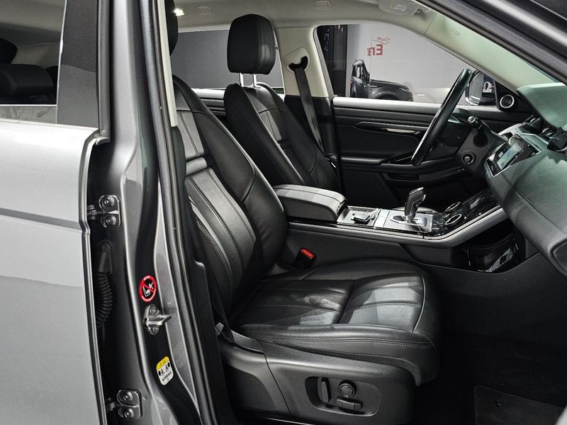2020 Land Rover Range Rover Evoque P250 SE photo 10