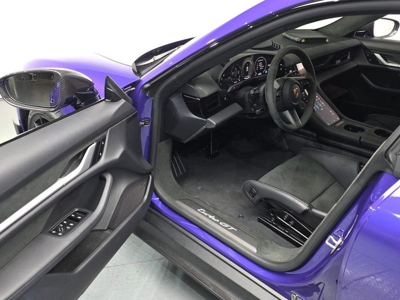 2025 Porsche Taycan Turbo GT Weissach pack photo 12