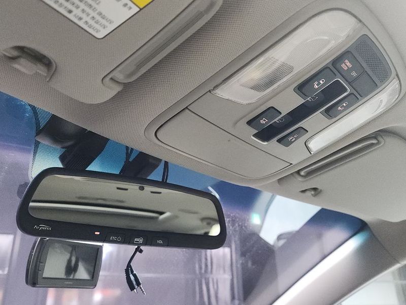 2016 Kia Carnival 9-seater Prestige photo 19