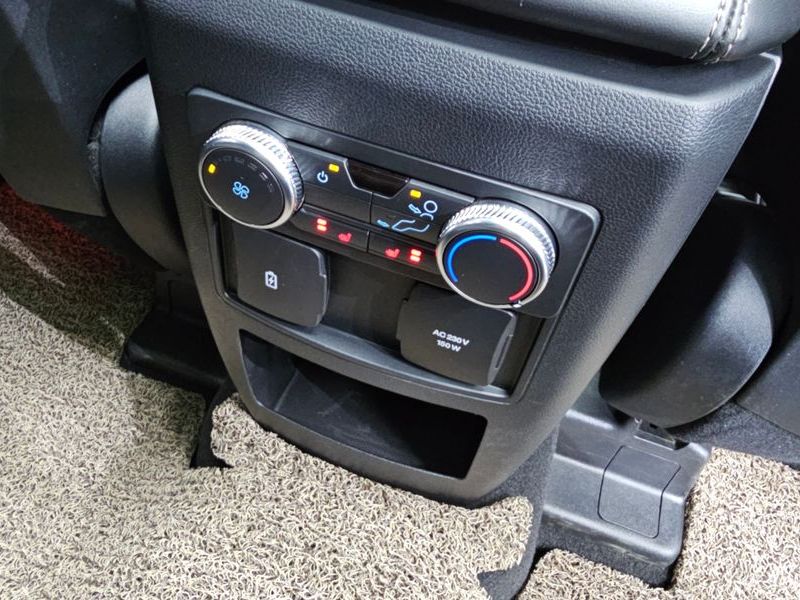 2020 Ford Explorer 2.3 LimIted 4WD photo 19