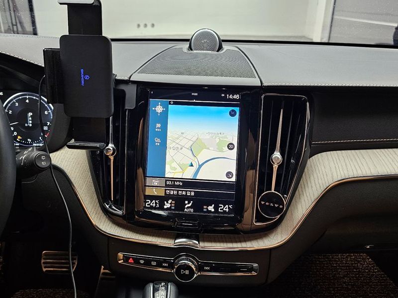 2020 Volvo XC60 T6 Inscription photo 19