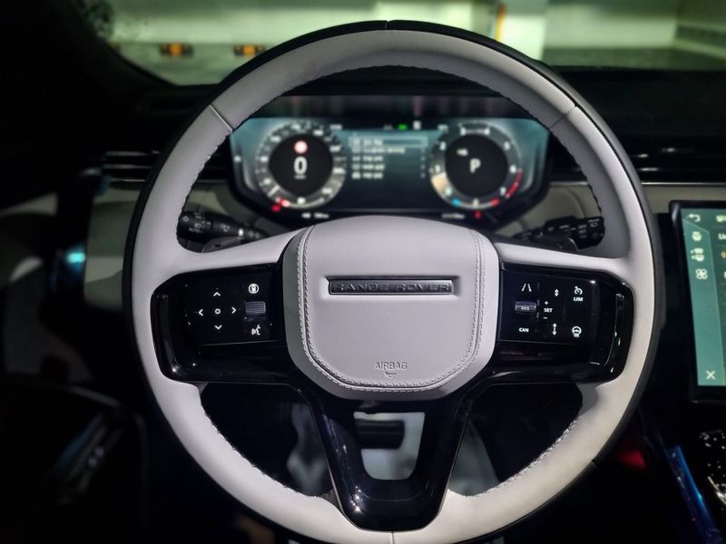 2026 Land Rover Range Rover Sport P400 AB photo 7