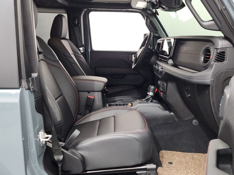 2026 Jeep Wrangler 2.0 Rubicon 2Door photo 11