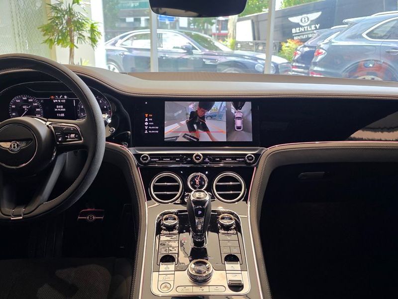 2024 Bentley Continental GT 4.0 GTS photo 10