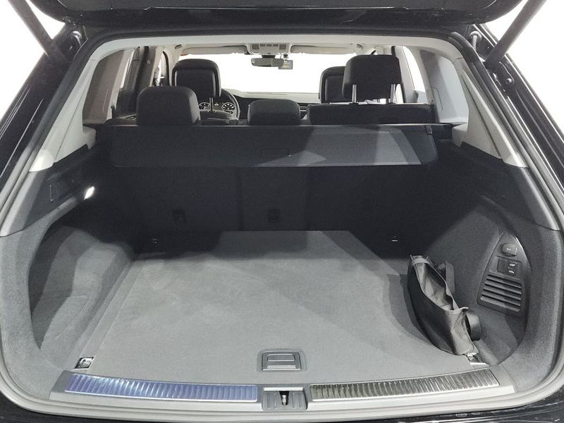 2026 Volkswagen Touareg 3.0 TDI Prestige photo 20