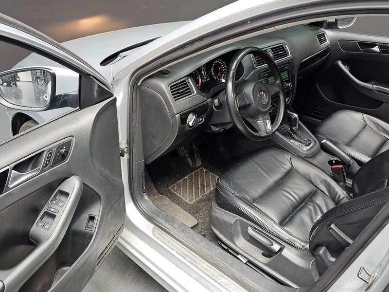 2012 Volkswagen Jetta 2.0 TDI 6th photo 12