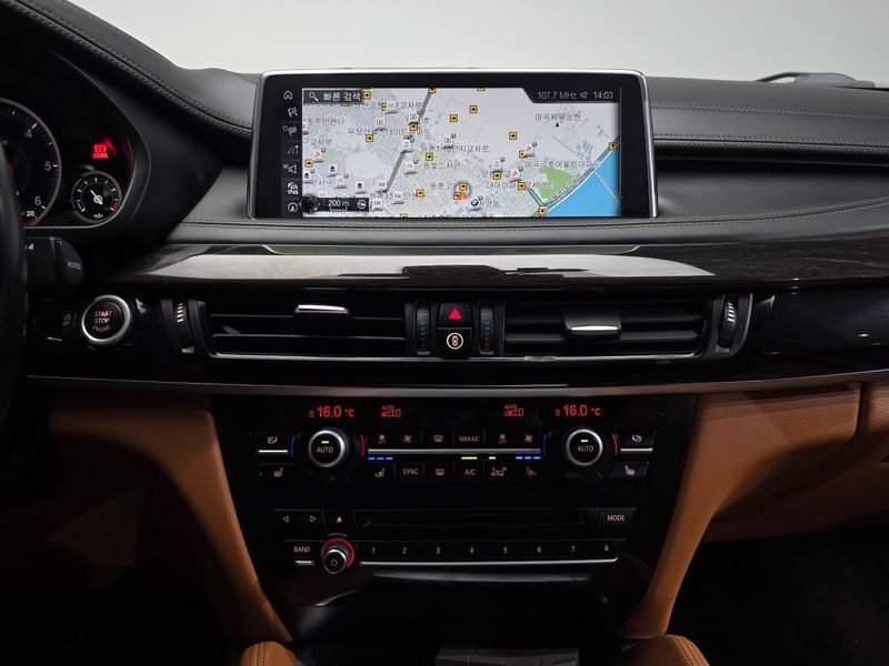 2017 BMW X6 M50d photo 14