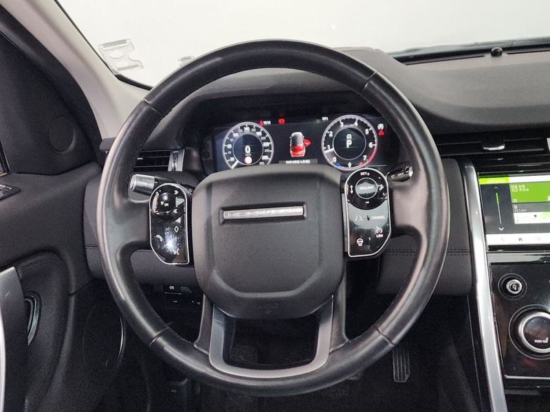 2020 Land Rover Discovery Sport P250 SE photo 12