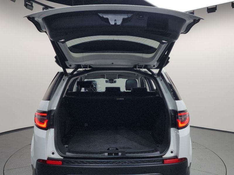 2020 Land Rover Discovery Sport P250 SE photo 20