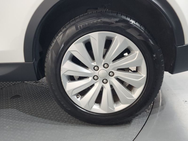 2020 Land Rover Discovery Sport P250 SE photo 21