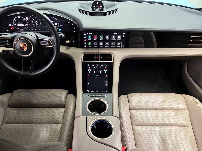 2020 Porsche Taycan 4S photo 7