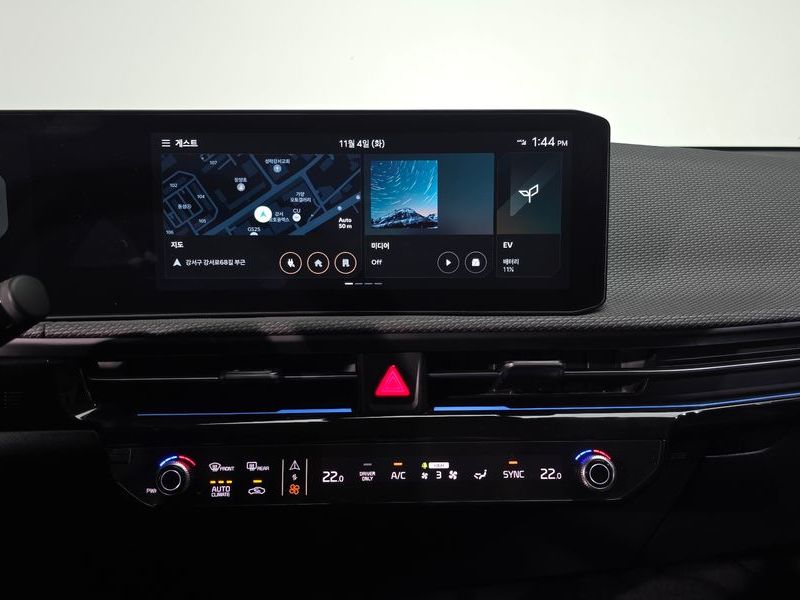 2025 Kia 더 뉴 EV6 Long Range 4WD Air photo 14